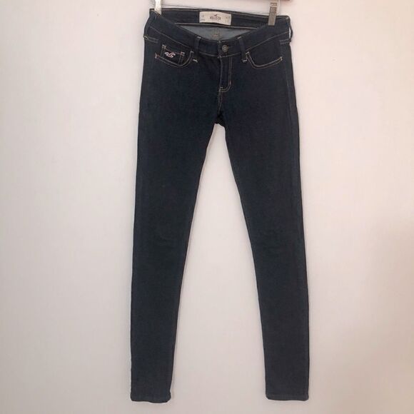 NWOT Hollister 25/31 (Size 1R) Jeans! - Picture 1 of 10
